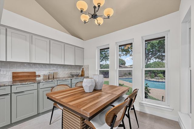 1019 Ridgeview Circle, Carrollton, TX 75007