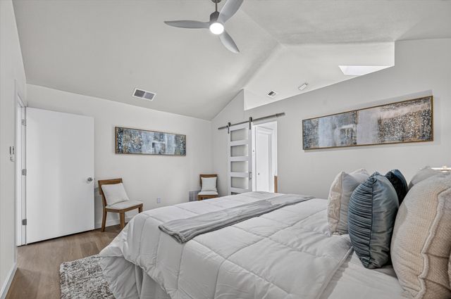 1019 Ridgeview Circle, Carrollton, TX 75007