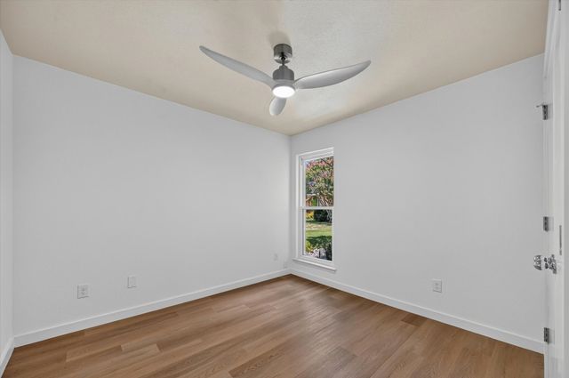 1019 Ridgeview Circle, Carrollton, TX 75007