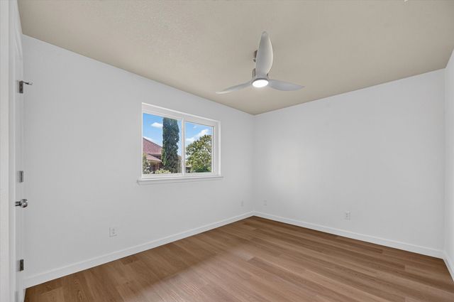 1019 Ridgeview Circle, Carrollton, TX 75007