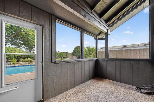 1019 Ridgeview Circle, Carrollton, TX 75007