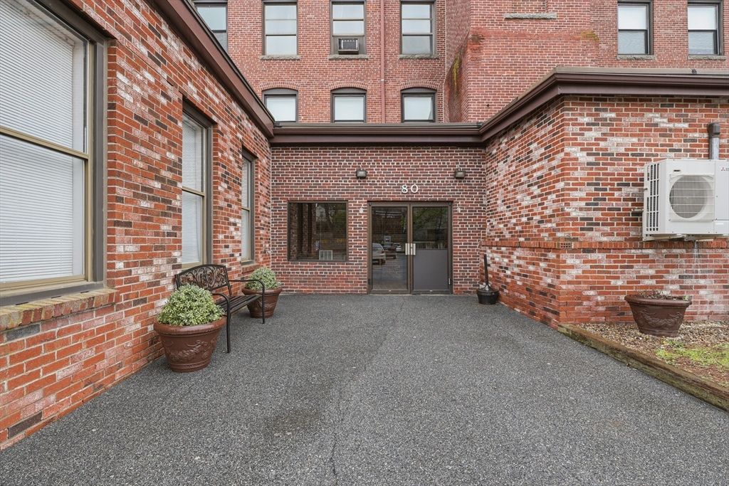 80 Foster Street 504, Peabody, MA 01960