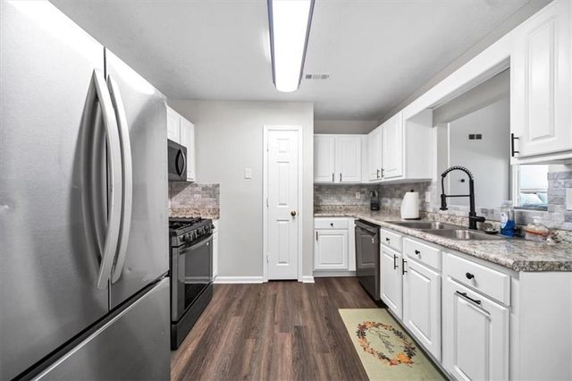 208 Coldsprings Court, Mcdonough, GA 30253