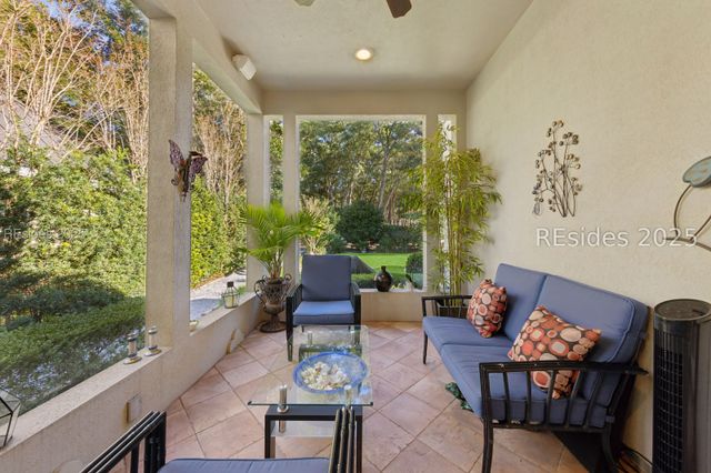 20 Balmoral Pl, Hilton Head Island, SC 29926