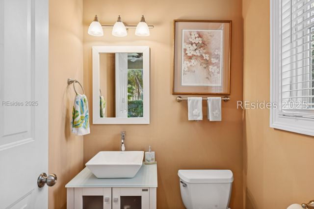 20 Balmoral Pl, Hilton Head Island, SC 29926