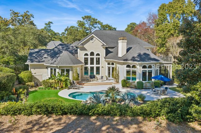 20 Balmoral Pl, Hilton Head Island, SC 29926