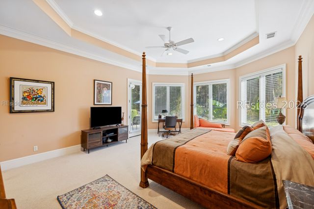 20 Balmoral Pl, Hilton Head Island, SC 29926