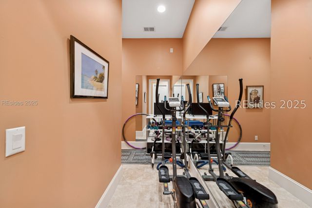 20 Balmoral Pl, Hilton Head Island, SC 29926