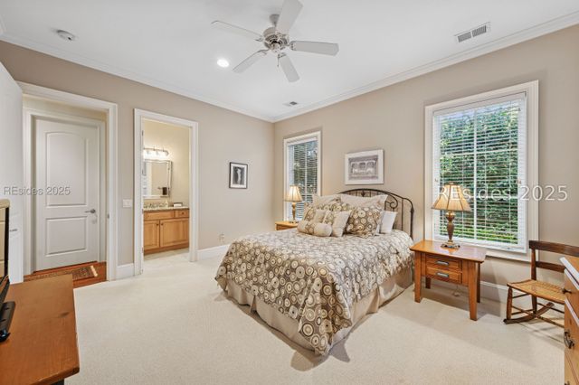 20 Balmoral Pl, Hilton Head Island, SC 29926