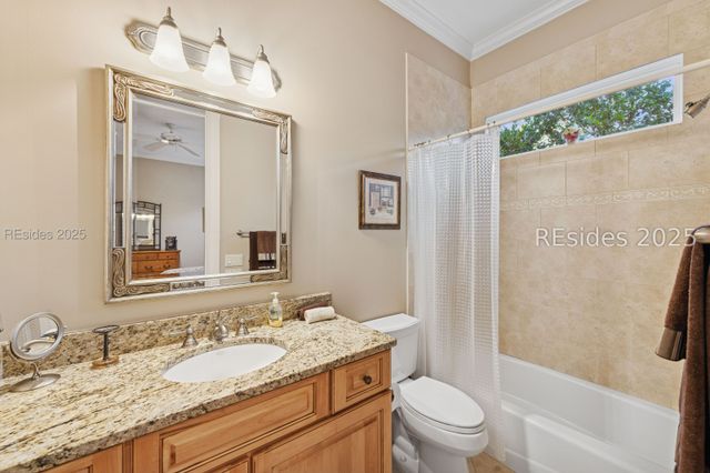 20 Balmoral Pl, Hilton Head Island, SC 29926