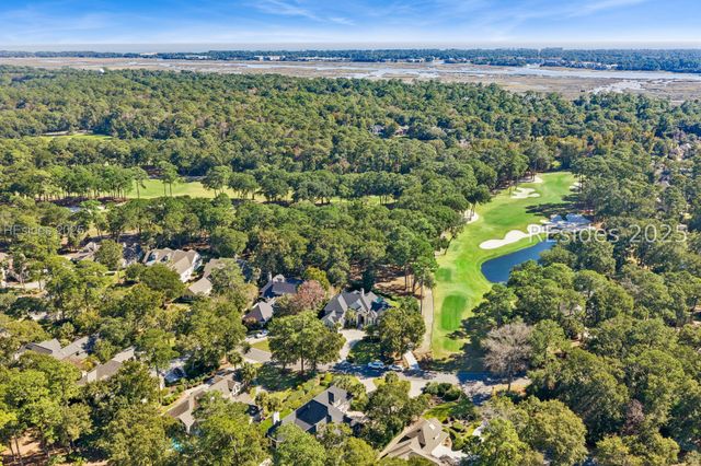 20 Balmoral Pl, Hilton Head Island, SC 29926