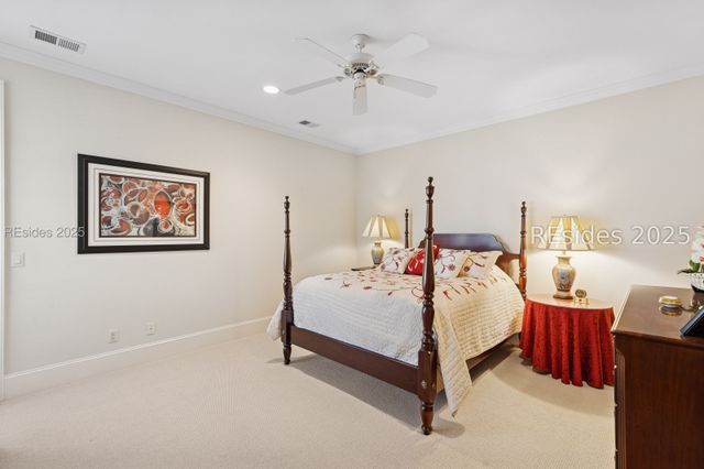 20 Balmoral Pl, Hilton Head Island, SC 29926