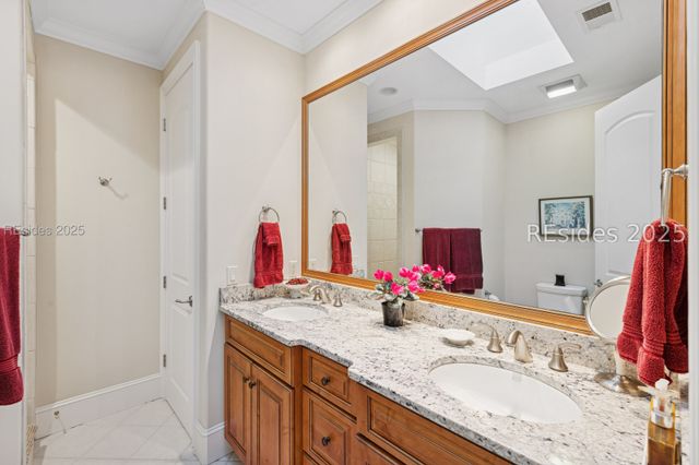 20 Balmoral Pl, Hilton Head Island, SC 29926