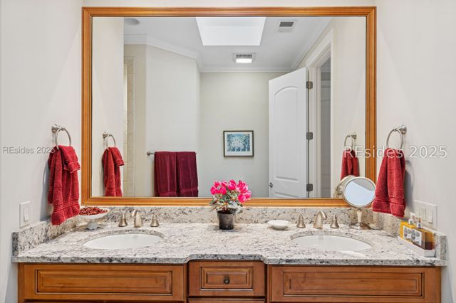 20 Balmoral Pl, Hilton Head Island, SC 29926