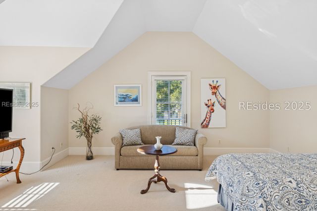 20 Balmoral Pl, Hilton Head Island, SC 29926