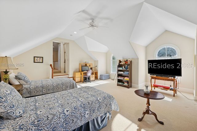 20 Balmoral Pl, Hilton Head Island, SC 29926