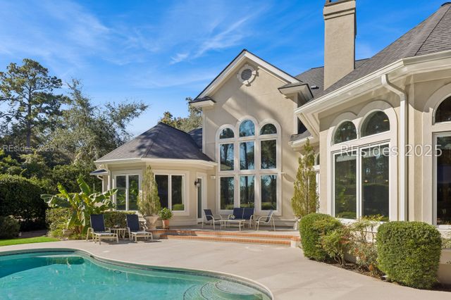 20 Balmoral Pl, Hilton Head Island, SC 29926