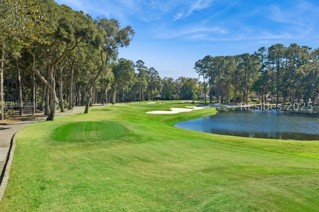 20 Balmoral Pl, Hilton Head Island, SC 29926