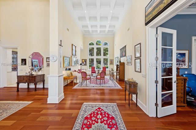 20 Balmoral Pl, Hilton Head Island, SC 29926