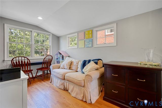 1931 Maple Shade Ln, Richmond, VA 23227