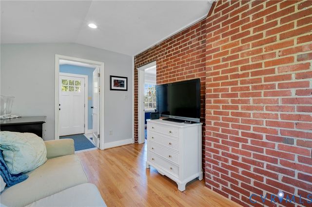 1931 Maple Shade Ln, Richmond, VA 23227