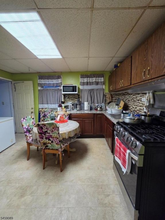 132 Paterson Ave, Paterson City, NJ 07502 — photo 3