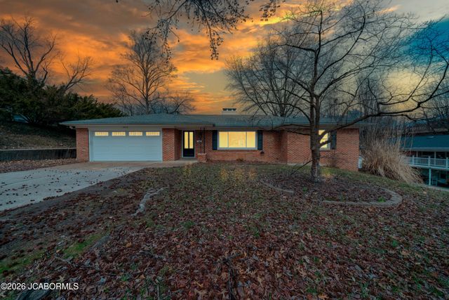 1806 TOWER DRIVE, Jefferson City, MO 65109