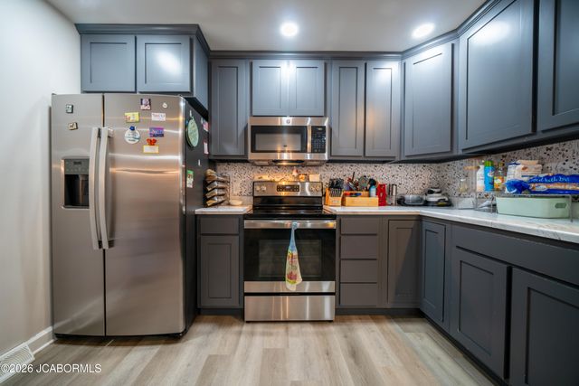 1806 TOWER DRIVE, Jefferson City, MO 65109