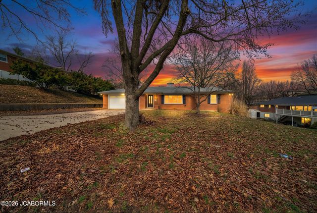 1806 TOWER DRIVE, Jefferson City, MO 65109