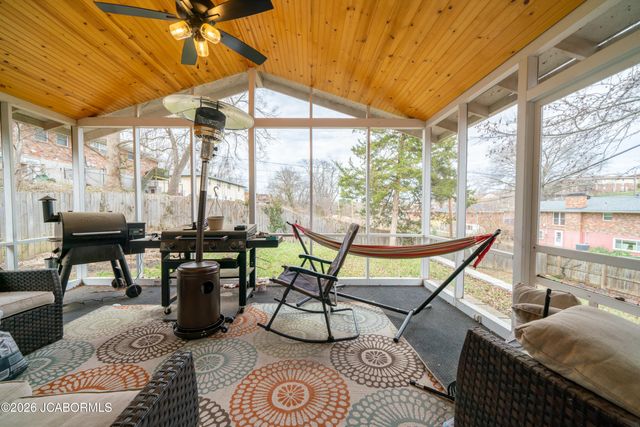 1806 TOWER DRIVE, Jefferson City, MO 65109