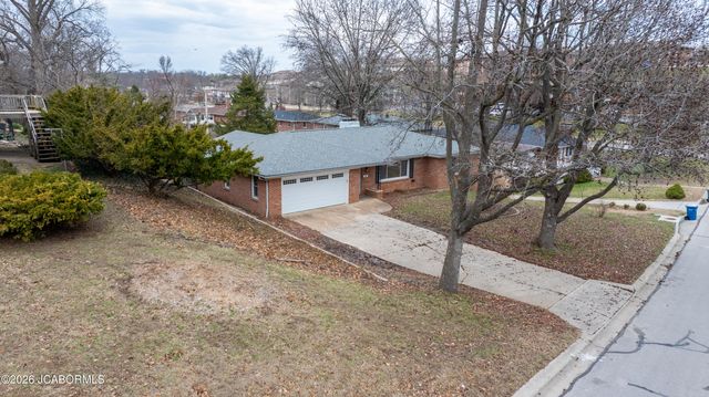 1806 TOWER DRIVE, Jefferson City, MO 65109