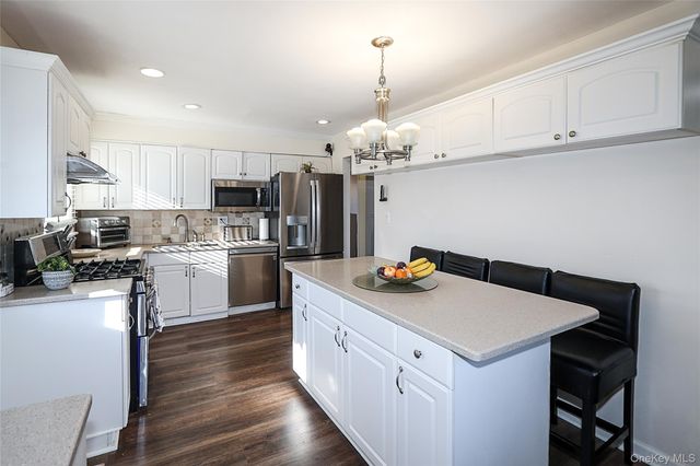 169 N 6th Street, Bethpage, NY 11714