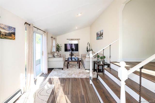 169 N 6th Street, Bethpage, NY 11714