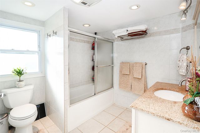 169 N 6th Street, Bethpage, NY 11714