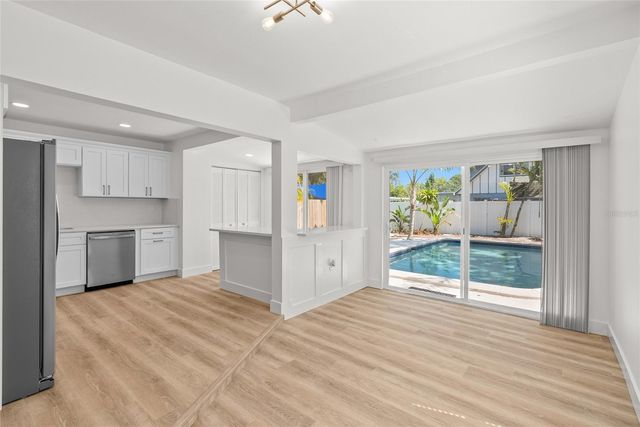 8020 24TH AVENUE N, St Petersburg, FL 33710