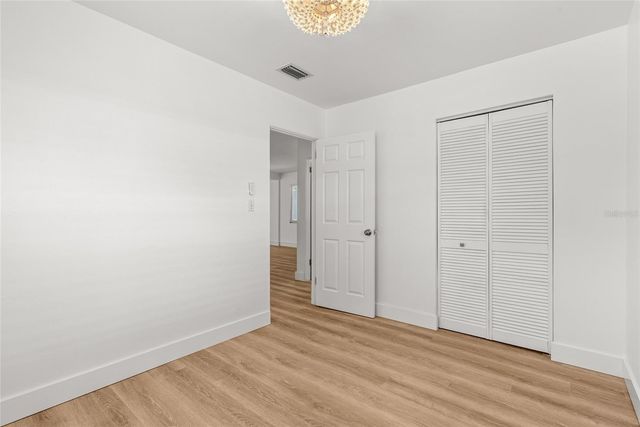 8020 24TH AVENUE N, St Petersburg, FL 33710