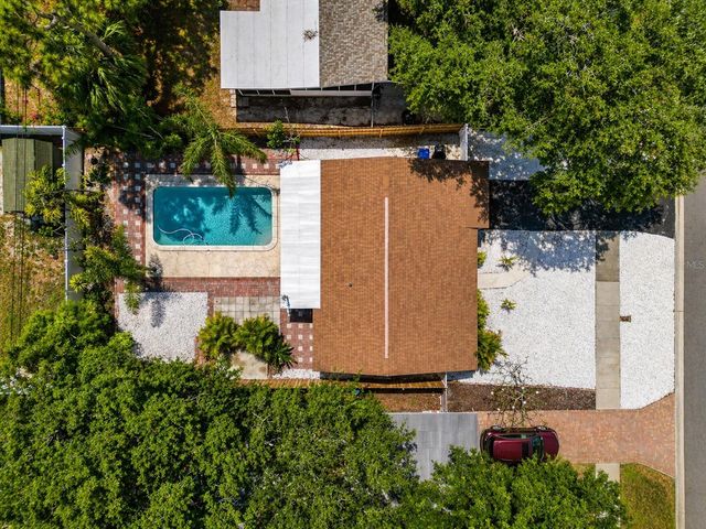 8020 24TH AVENUE N, St Petersburg, FL 33710