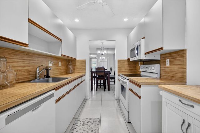 14151 Nesting Way A, Delray Beach, FL 33484