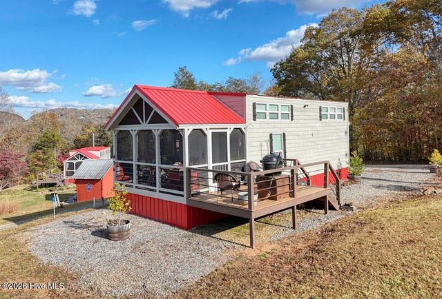 476-478 Lapidary Lane, Young Harris, GA 30582