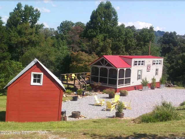 476-478 Lapidary Lane, Young Harris, GA 30582
