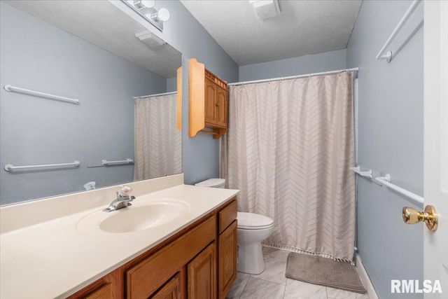 45 ROYAL Road, Springfield, IL 62702