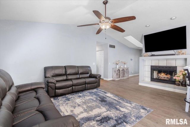 45 ROYAL Road, Springfield, IL 62702
