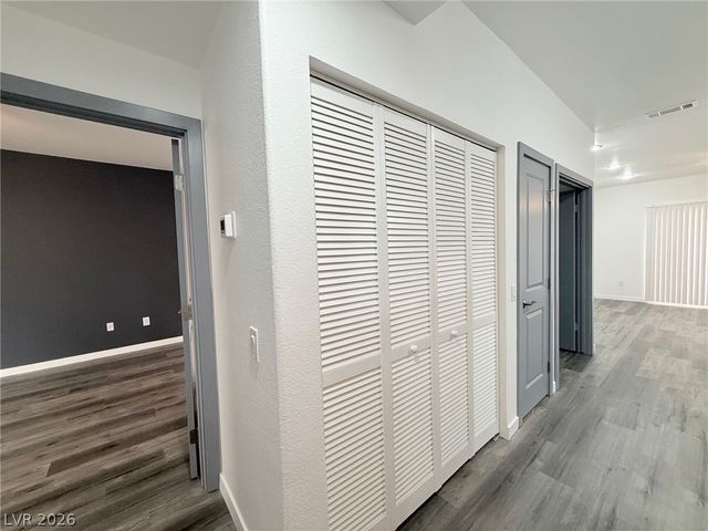 5415 West Harmon Avenue 1006, Las Vegas, NV 89103