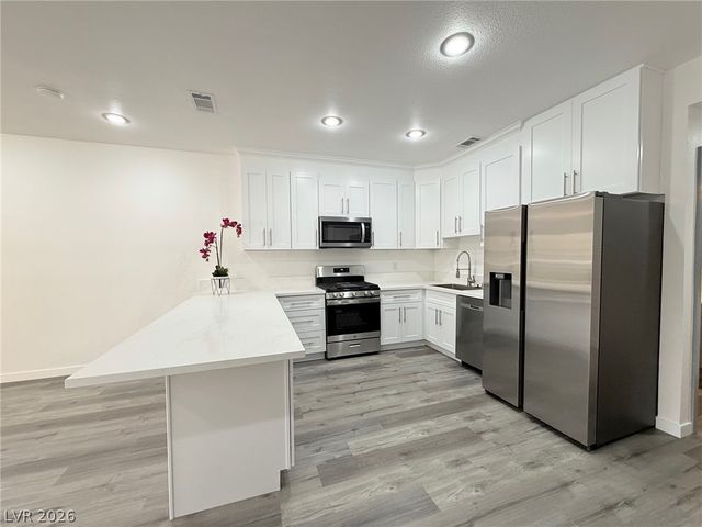 5415 West Harmon Avenue 1006, Las Vegas, NV 89103