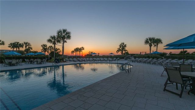 1440 Ocean Blvd 123, St Simons Island, GA 31522