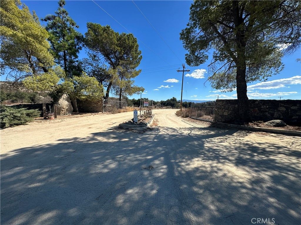 20 Sabina Drive, Hemet, CA 92544 — photo 2