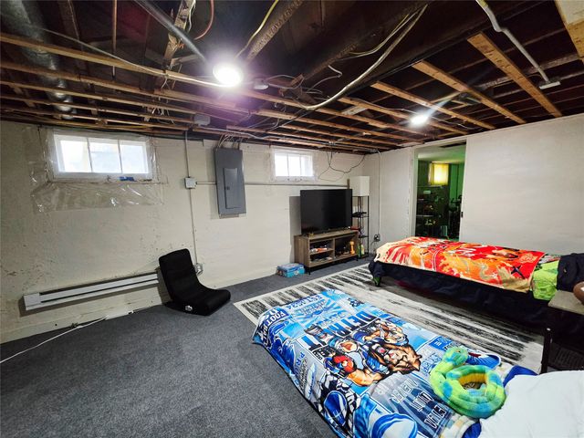 402 2nd Street SW, Melcher Dallas, IA 50163