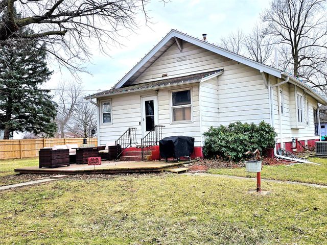 402 2nd Street SW, Melcher Dallas, IA 50163