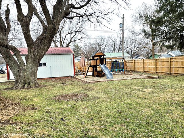 402 2nd Street SW, Melcher Dallas, IA 50163