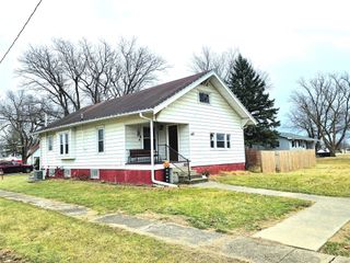 402 2nd Street SW, Melcher Dallas, IA 50163